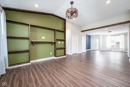 9804 Canyon Lane, Pendleton, Indiana 46064, USA