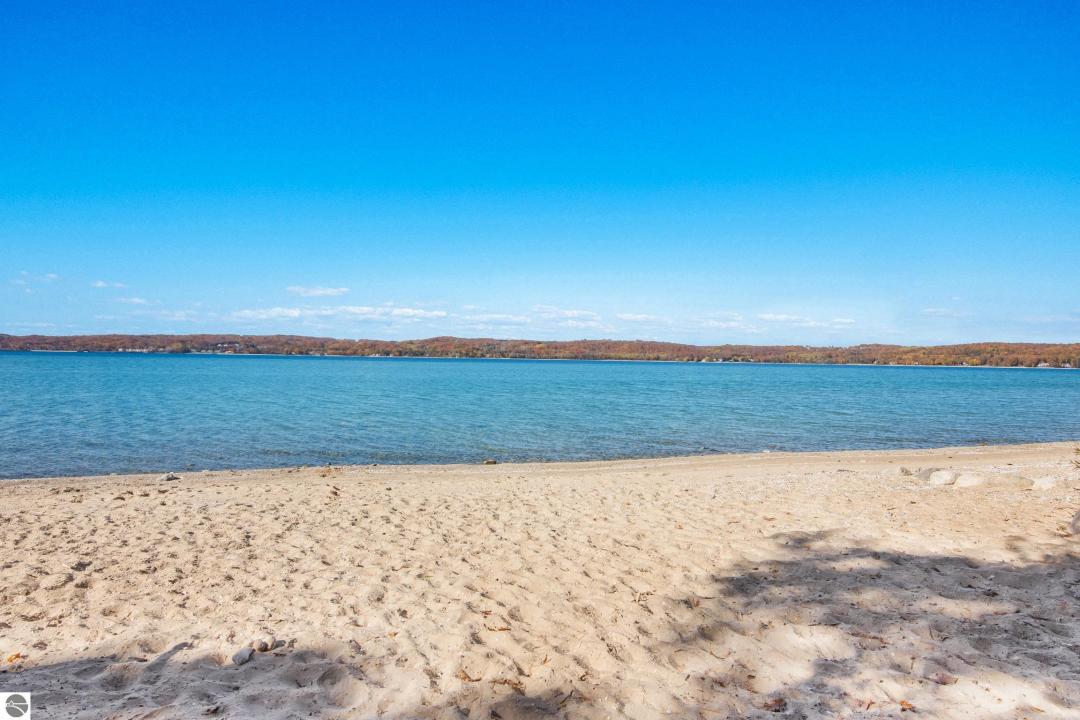 N Stony Point Road, Suttons Bay, Michigan 49682, Stati Uniti