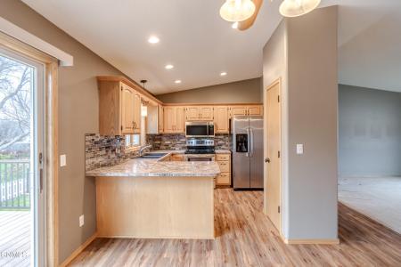 2707 Essex Loop, Bismarck, North Dakota 58504, USA