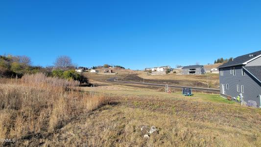 2909 Jude Lane, Mandan, Dakota Del Norte 58554, Estados Unidos