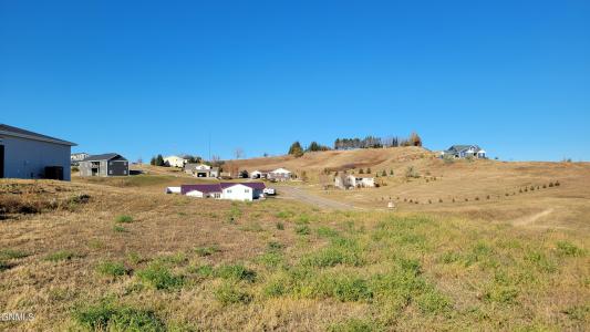 2920 Jude Lane, Mandan, North Dakota 58554, USA