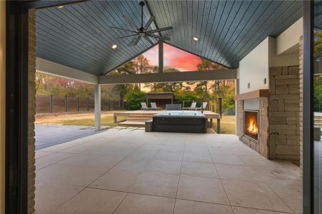 393 Chicopee Drive NE, Marietta, Géorgie 30060, États-Unis