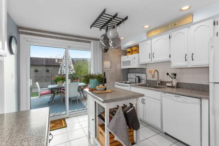 3 Hummingbird Trail, Vernon, New Jersey 07422, USA