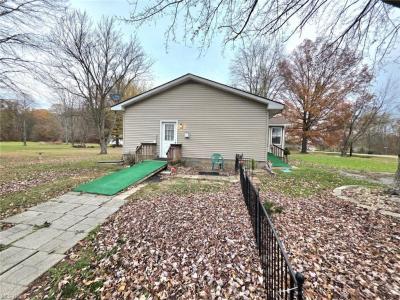 887 State Route 534, Newton Falls, Ohio 44444, Stati Uniti