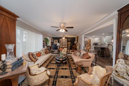 1913 Berry Ave., Florence, Alabama 35630