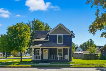 433 E Washington, Washington, Iowa 52353, USA