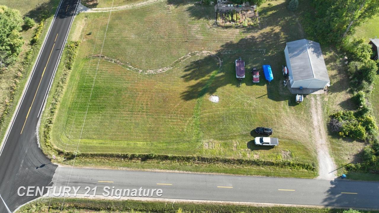 555 W Levely, Beaverton, Michigan 48612, États-Unis