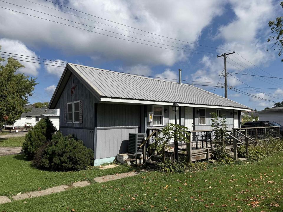 712 Vine Street, Wisconsin Dells, Wisconsin 53965, Amerika Birleşik Devletleri