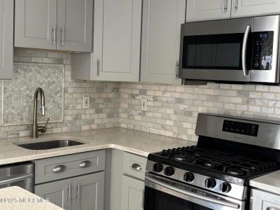 76 Briarwood Court, Howell, ניו ג'רזי 07731, ארצות הברית של אמריקה