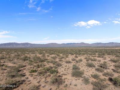 30823 S Vagabond Trail, Congress, Arizona 85332