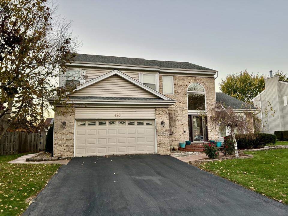 620 Old Oak Circle, Algonquin, אילינוי 60102, ארצות הברית של אמריקה 