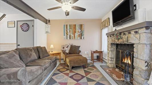 119 Downhill, Lake Harmony, Pennsylvania 18624