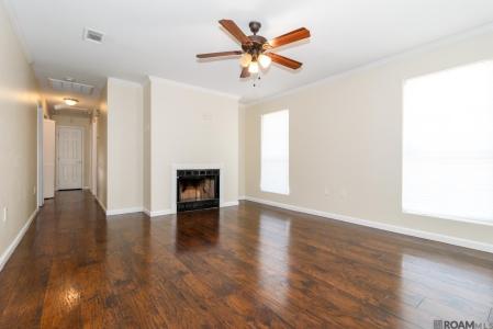 910 Kathryn St, Denham Springs, לואיזיאנה 70726, ארצות הברית של אמריקה 