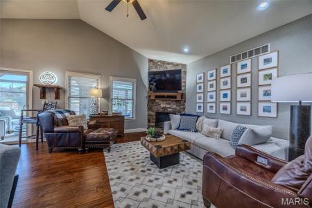 50 Sunstone Drive, Camdenton, Missouri 65020, USA