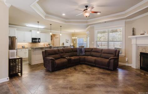 2209 Bent Tree Drive, Sherwood, Arkansas 72120