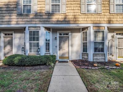 6103 Dane Drive, Dallas, Caroline Du Nord 28034, États-Unis