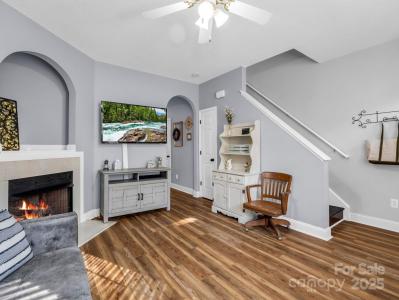 6103 Dane Drive, Dallas, Caroline Du Nord 28034, États-Unis