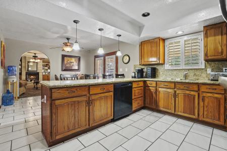 1935 Bay City Place, El Paso, טקסס 79936, ארצות הברית של אמריקה 