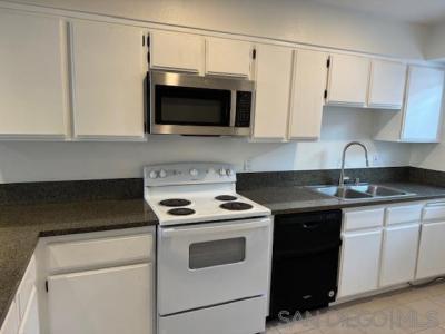 647 Beverly Pl., San Marcos, Californie 92078, États-Unis