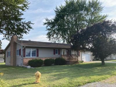 407 W Clara, Linwood, Michigan 48634, USA