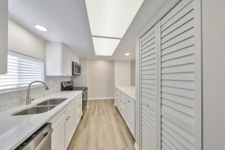 8616 Palm Ln, Temple Terrace, פלורידה 33637, ארצות הברית של אמריקה 