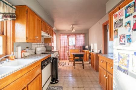 108 S Buena Vista, Redlands, California 92373