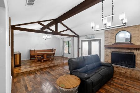 722 Stagecoach Trail , San Marcos, Texas 78666, USA