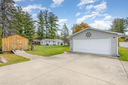 1212 Janice, Beaverton, מישיגן 48612, ארצות הברית של אמריקה