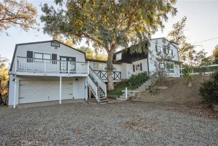 25681 Waldon, Menifee, California 92584, USA