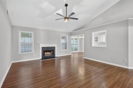 5683 Riverside Walk Drive, Sugar Hill, 乔治亚州 30518, 美国