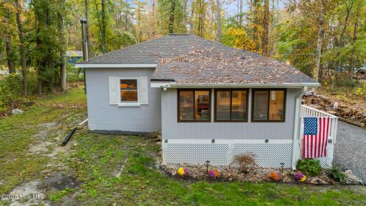 588 River Road, Blounts Creek, North Carolina 27814, USA