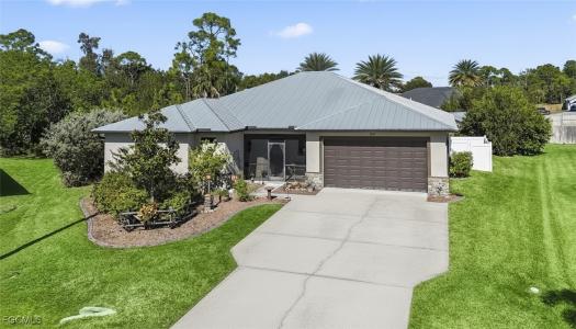 6711 Matt Pledger Court, North Fort Myers, Florida 33917, USA