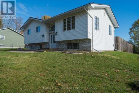 144 CENTRE STREET, Deseronto (deseronto (town)), 安大略省 K0K 1X0, 加拿大