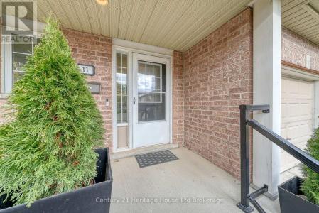 11 TALON DRIVE, Woodstock (woodstock - South), Ontario N4V 0A5, Kanada