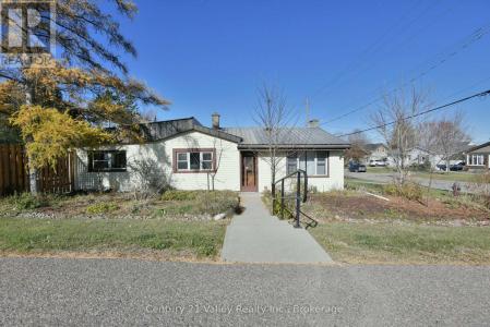 338 BARNET BOULEVARD, Renfrew, Ontario K7V 2M7, Canada