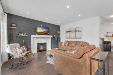 89 CONNAUGHT CRESCENT, Red Deer, Alberta T4P 0T3, Canadá