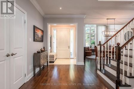 2124 BLACKFOREST CRESCENT, Oakville (wm Westmount), Ontario L6M 4T6, Canada
