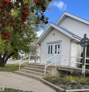 5042 48 AVENUE, Vegreville, 阿爾伯塔 T9C 1R5, 加拿大