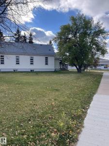 5042 48 AVENUE, Vegreville, 阿爾伯塔 T9C 1R5, 加拿大