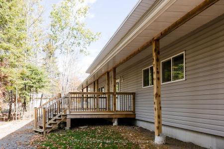 51 FARMCREST AVENUE, Dysart Et Al, Ontario K0M 1S0, Canadá