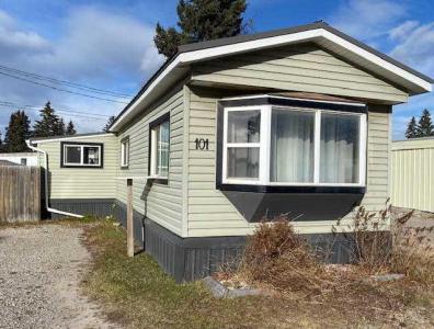 145 EAST RIVER ROAD, Hinton, Alberta T7V 1S5, Kanada