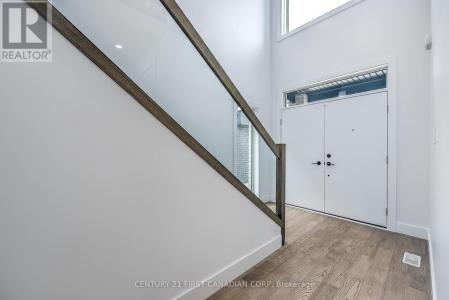 245 HESSELMAN CRESCENT, London South (south U), Ontario N6M 0K3, Canadá