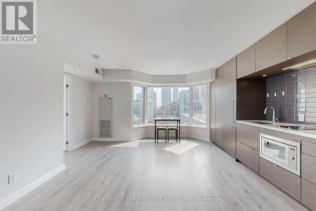 155 YORKVILLE AVENUE, Toronto (annex), Ontario M5R 0B4, Canadá