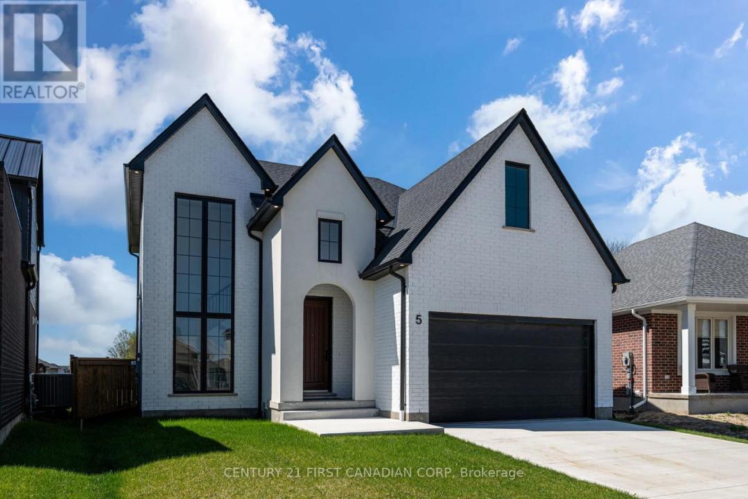5 HARTLAND CIRCLE, St. Thomas, Ontario N5R 0P2, Canada