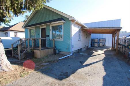 17 BORDEN STREET, Brantford, 安大略省 N3R 5J7, 加拿大