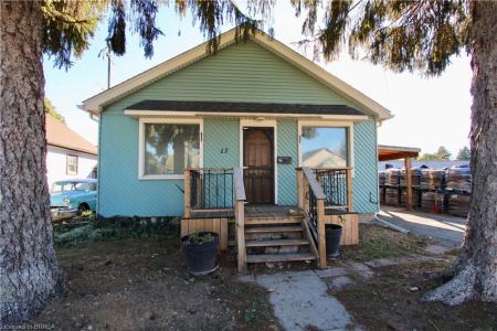 17 BORDEN STREET, Brantford, Ontario N3R 5J7, Canada