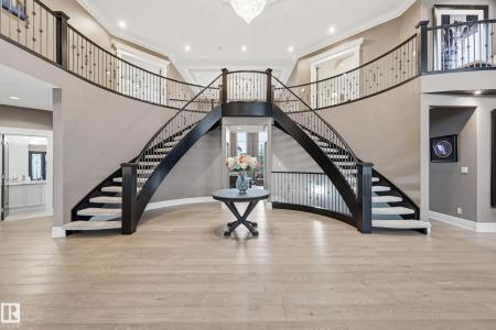 23033 WYE ROAD, Rural Strathcona County, Alberta T8B 1H9, Canadá