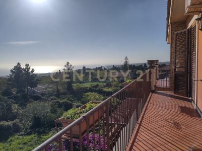 via Luciano Maugeri, Santa Venerina, Sicilia 95010, Italy