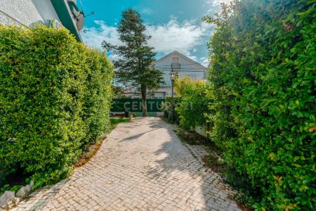 Almada, Setubal 2820-414, Portugal