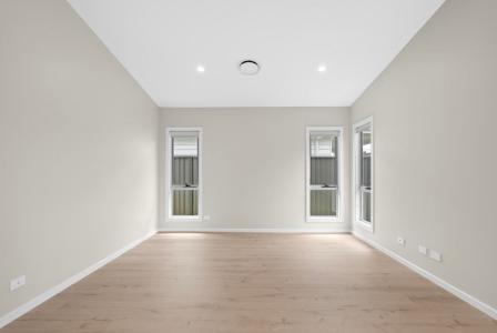 31 Campion Way, Spring Farm, NSW 2570, Úc